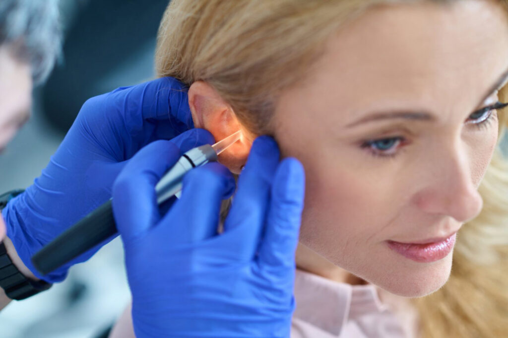 _ear-wax-microsuction-irrigation-newport